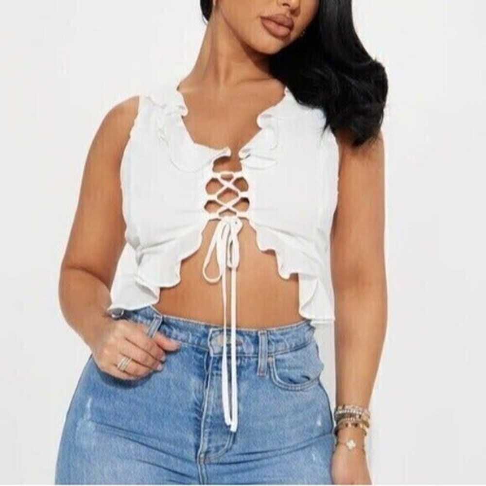 Lace Up Front Ruffled Blouse Size Large RefN10